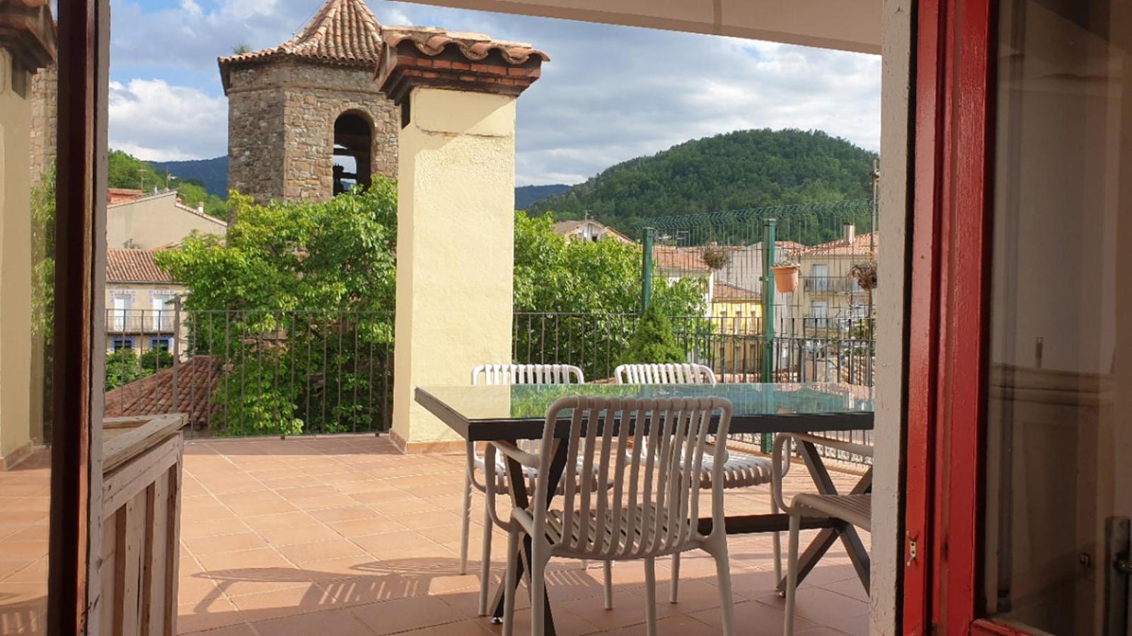 Апартаменты Casa Lola - Terraza Panoramica En El Centro Del Pueblo Сан-Жоан-де-лес-Абадессес Экстерьер фото
